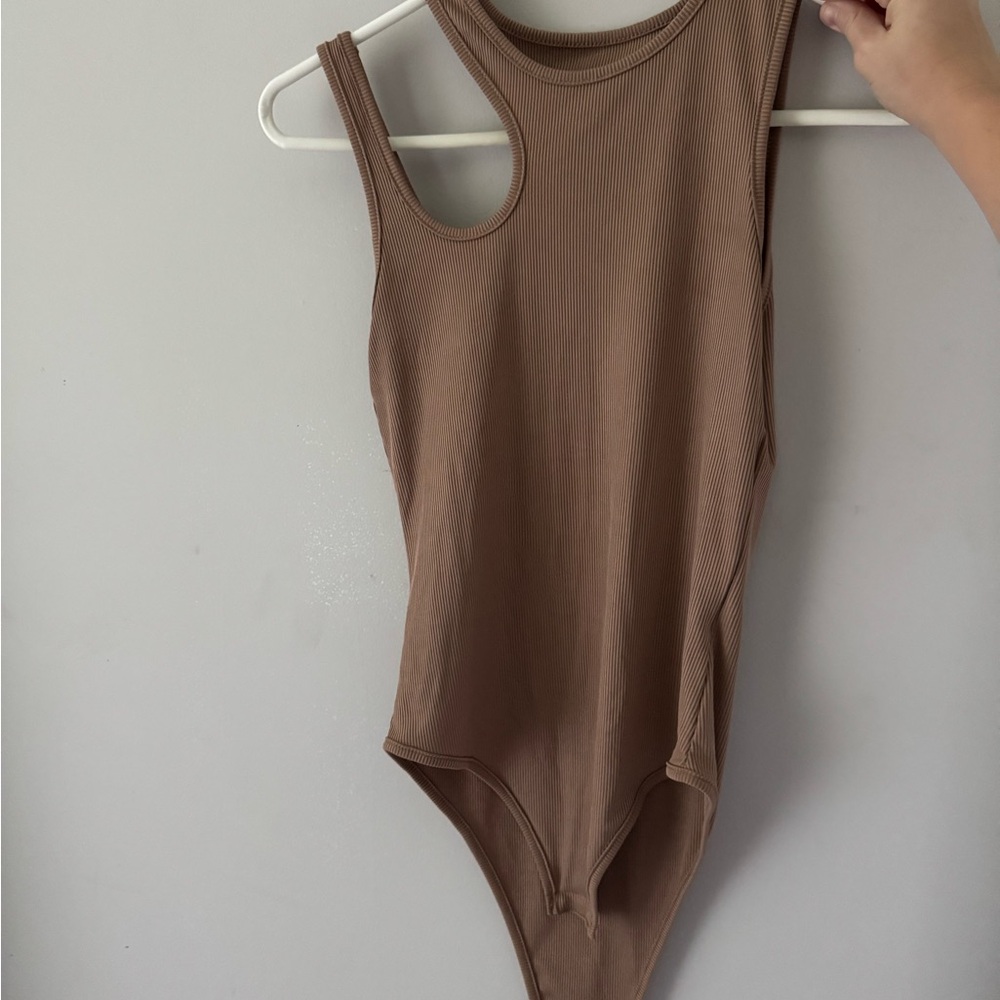 SHEIN Tan Sleeveless Bodysuit High Neck